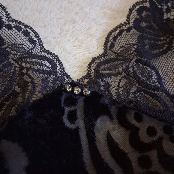 Frederick's of Hollywood Women's M Black Burnout Velvet Lace Y2K Mini Chemise - Picture 9 of 15